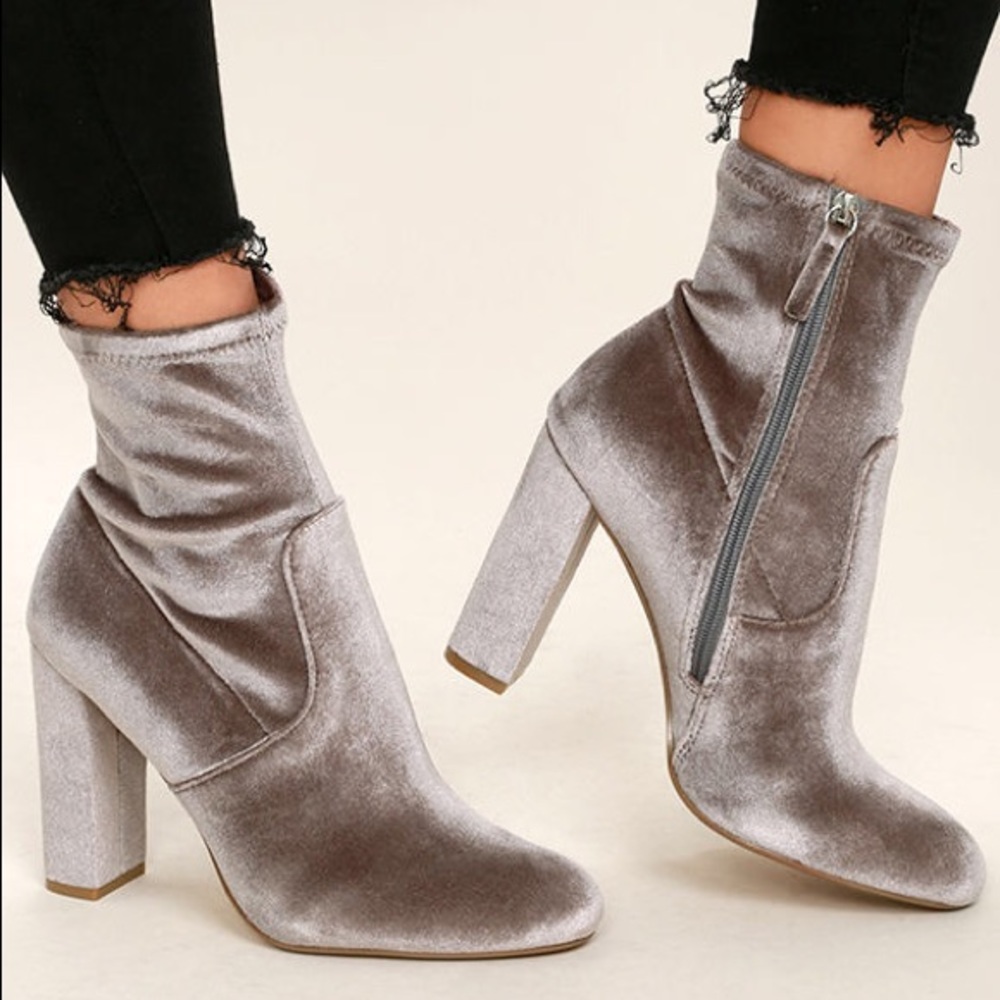 Steve Madden Edit Bootie in Gray Velvet